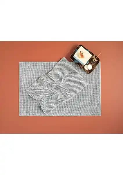 Türkçe Ev ve Madame Coco Najac Banyo Paspası Karşılaştırması ve Özellikleri