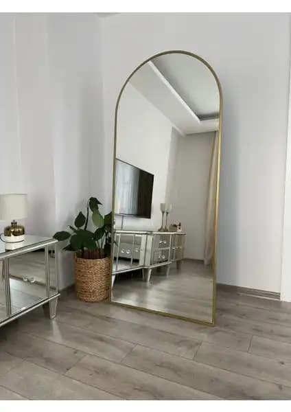 Effe Yapı Dekor ve Ersan Dizayn Gold Oval Ayaklı Aynalar Karşılaştırması 1