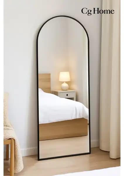 Modern Metal Çerçeveli Oval Ayaklı Boy Aynası ile Şıklık ve Fonksiyonellik Bir Arada