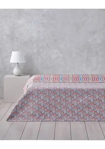 Ruby Blossom Tek Kişilik Çok Amaçlı Örtü: Estetik ve Fonksiyonellik Sunan Pratik Ürün