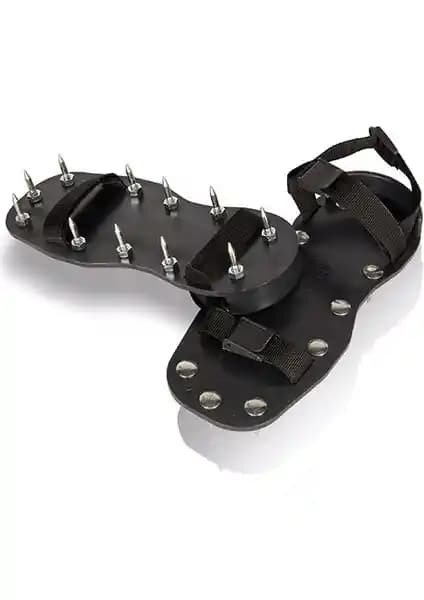 Bahçenizde Sağlıklı Çimler İçin Dekor Çim Havalandırma Ayakkabısı Özellikleri ve Kullanımı