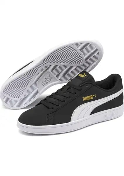 Puma Smash V2 Buck Beyaz Siyah ve Unisex Spor Ayakkabı Karşılaştırması 2