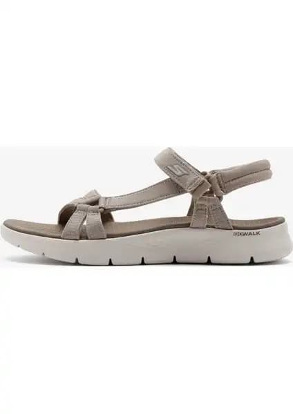 Skechers ARCH FIT ve Go Walk Flex Sandalet Karşılaştırması: Konfor ve Tasarım Analizi 2