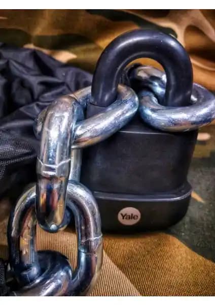 Yale GRADE80 10 mm Kalınlık 1.5 Metre Zincirli Motosiklet Kilidi Güçlü ve Güvenilir Koruma