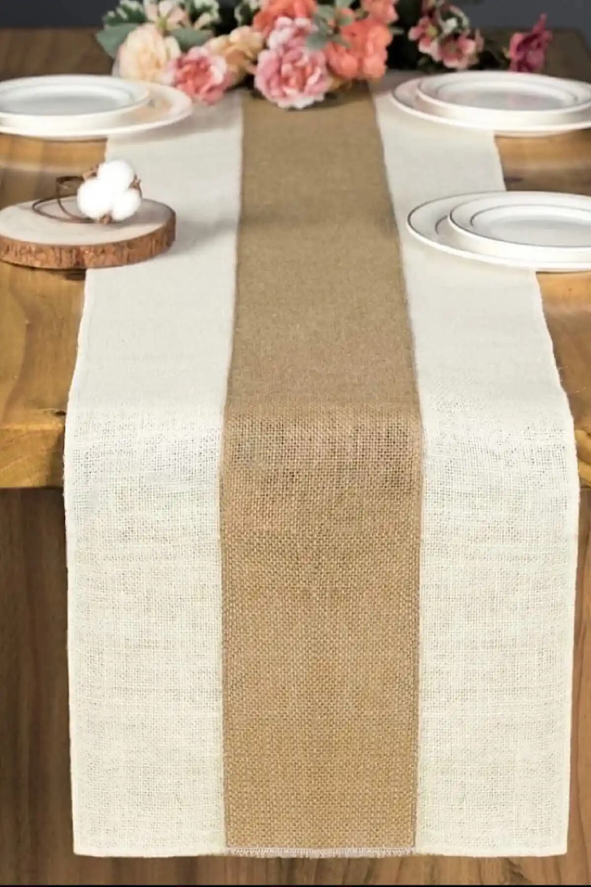 Bej Keten Runner: Masada Sade Bohem Şıklık ve Doğal Sıcaklık İçin Minimalist Tasarım