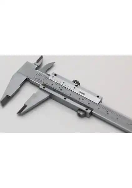 Astor Kutulu Mekanik Kumpas 0-150 mm: Dayanıklı ve Hassas Metal Ölçüm Aracı