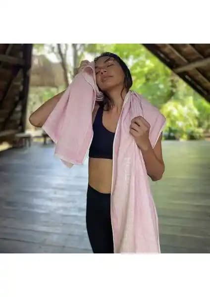 Çevre Dostu Plaj Havluları Karşılaştırması: Green Petition Calm Candy Spor ve Mare Viva Peştemal