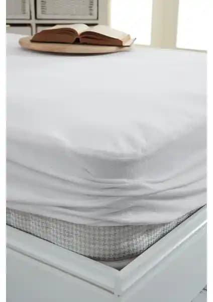 Decovilla ve Soley Sıvı Geçirmez Yatak Koruyucu Ürünleri Karşılaştırması ve Özellikleri