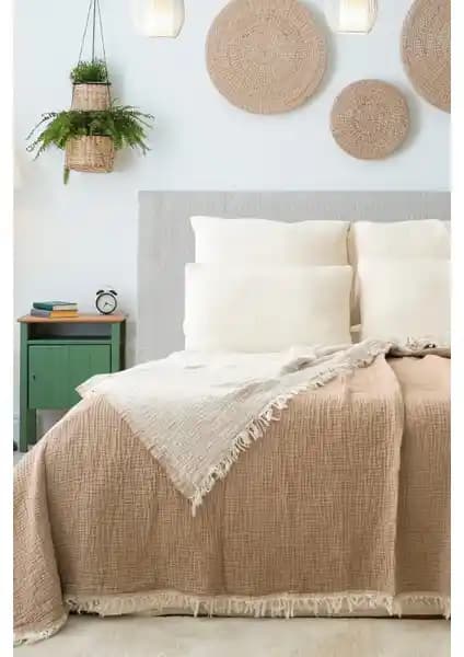 Dokubba ve Natural Meet Maya Müslin Yatak Örtüleri Karşılaştırması: Özellikler ve Kullanıcı Yorumları