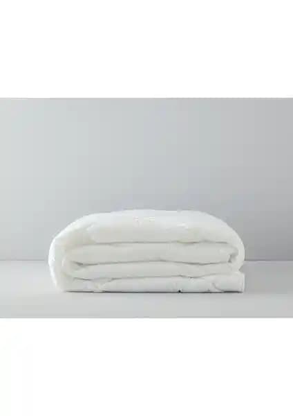 Evlen Home Kürk Yorgan ve Waterjet Yorgan Karşılaştırması: Özellikler ve Kullanıcı Yorumları