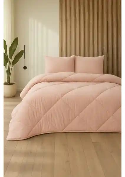 Formeya Lüx Soft Silikon ve Madame Coco Leonce Micro Çift Kişilik Yorgan Karşılaştırması