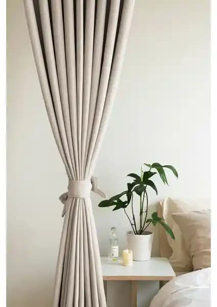 Kadife Görünümlü Kalın Fon Perde ve Sade Mavi Tül Perde Karşılaştırması