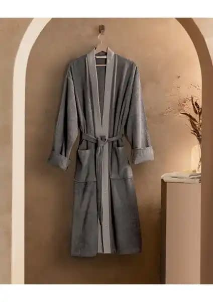 Madame Coco Delray Kimono Erkek Bornoz ve Jack Şalyaka Unisex Bornoz Seti Karşılaştırması