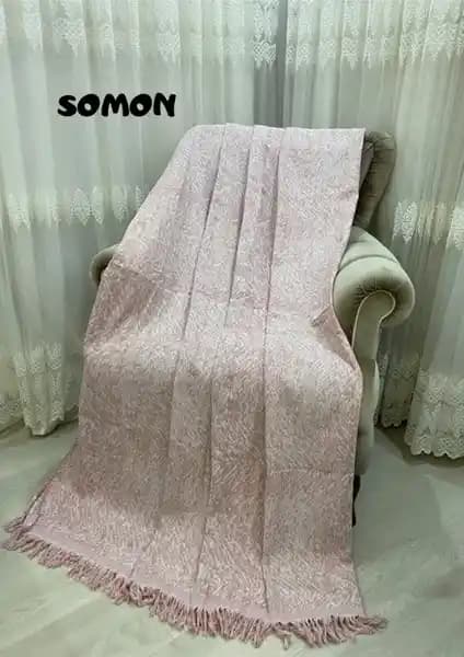 Özlü Home ve Viaden Asya Koltuk Örtüsü Karşılaştırması: Malzeme, Boyut ve Kullanım Özellikleri