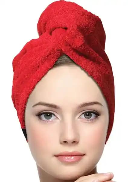 Saç Kurutma ve Bakımında En İyi Seçenekler: Pamuklu ve Mikrofiber Saç Havluları