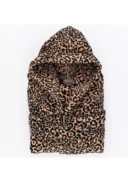 Soley Panthera ve Varol Biyeli Kapşonlu Bambu Bornoz Karşılaştırması: Özellikler ve Kullanım Alanları