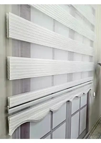 Zebra Stor Perde Karşılaştırması: BBB Pliseli ve Rasa Düz Bambu Modelleri