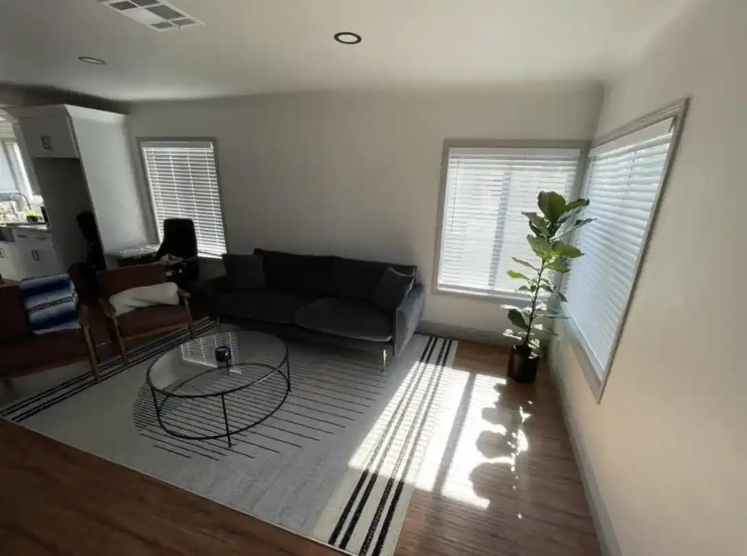 Castlery Verona Kanepe İncelemesi: Tasarım, Konfor ve Dayanıklılık Özellikleri