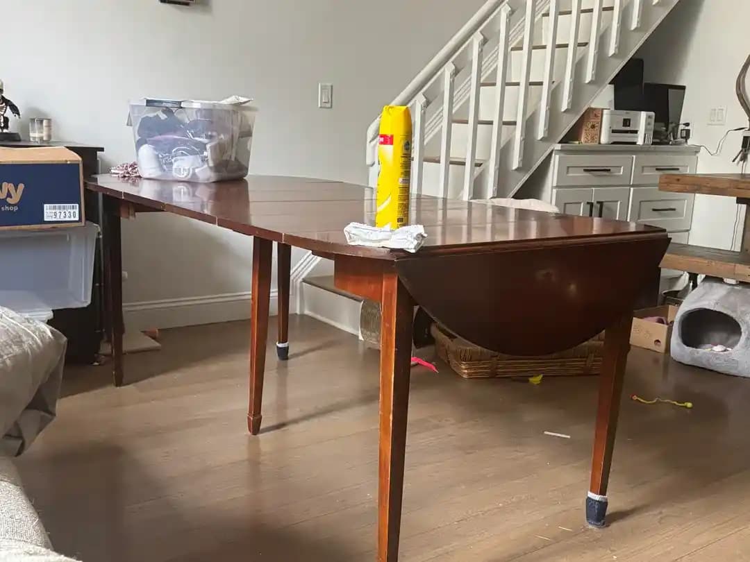 Eksik Ayaklı Katlanabilir Yuvarlak Masaların Restorasyon Süreci ve Teknikleri