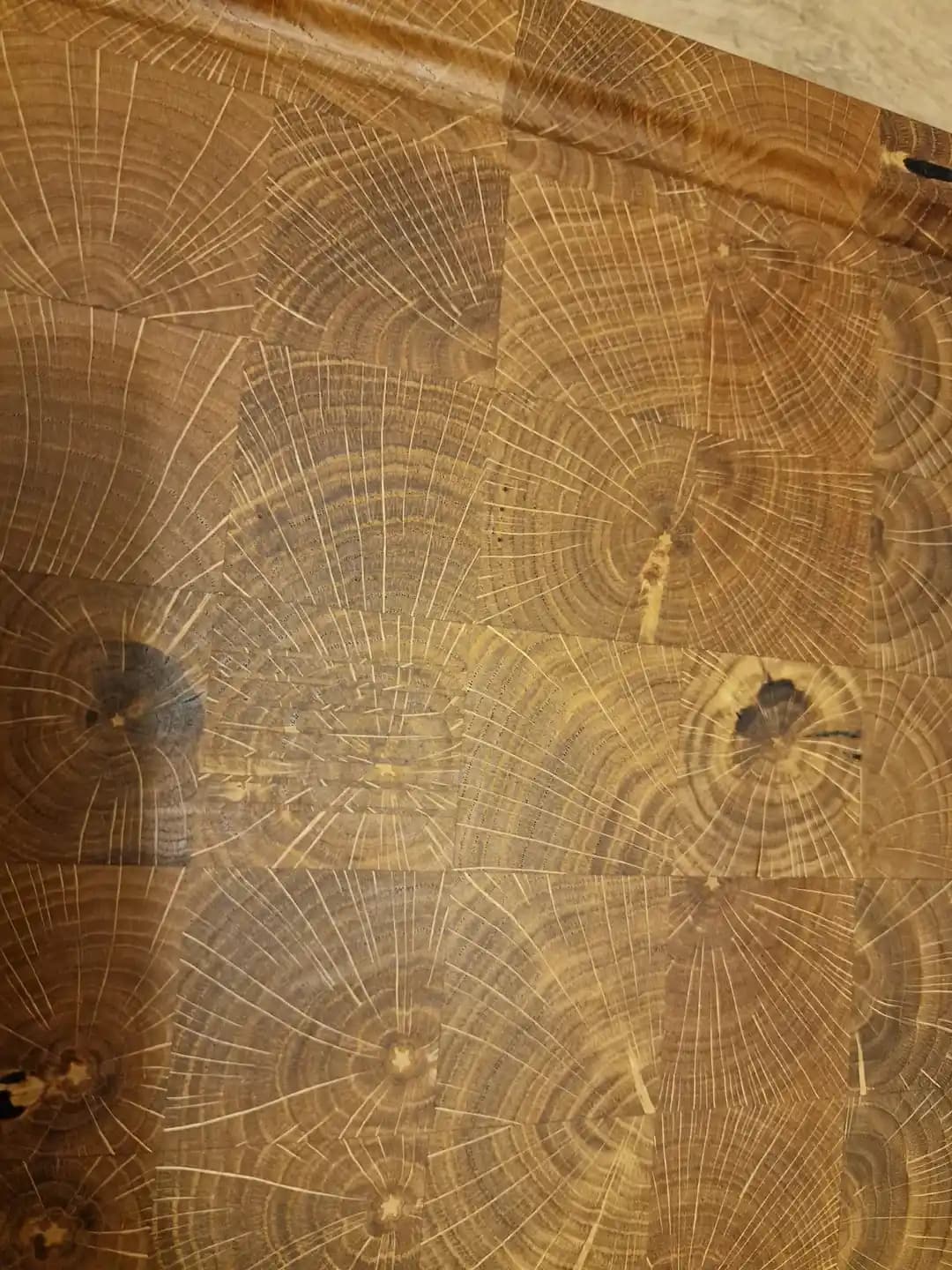 Meşe Kesme Tahtası Yapımı: Teknik Detaylar, Malzeme Seçimi ve Bakım Önerileri