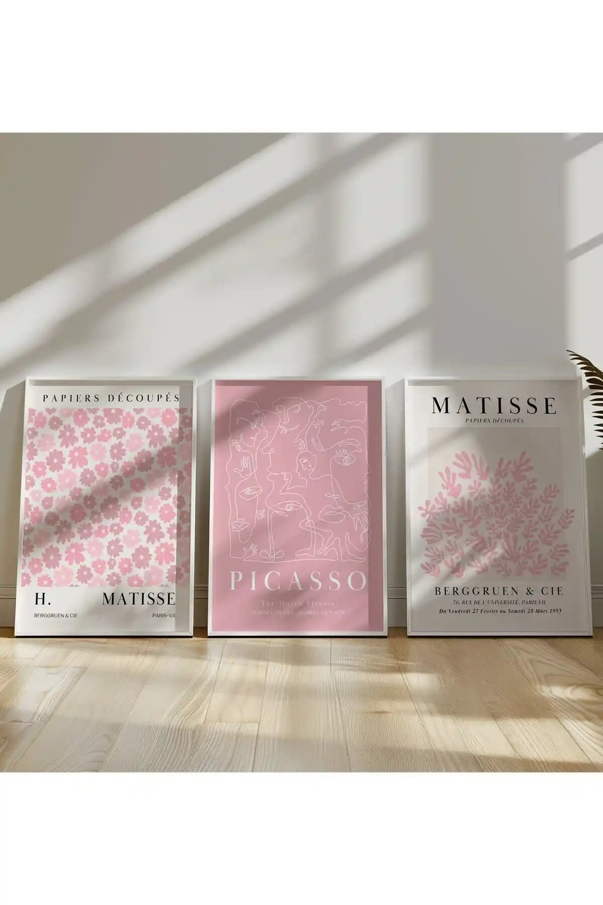 Modern ve Çarpıcı Pembe Poster Seti ile Ev Dekorasyonunuzu Yenileyin