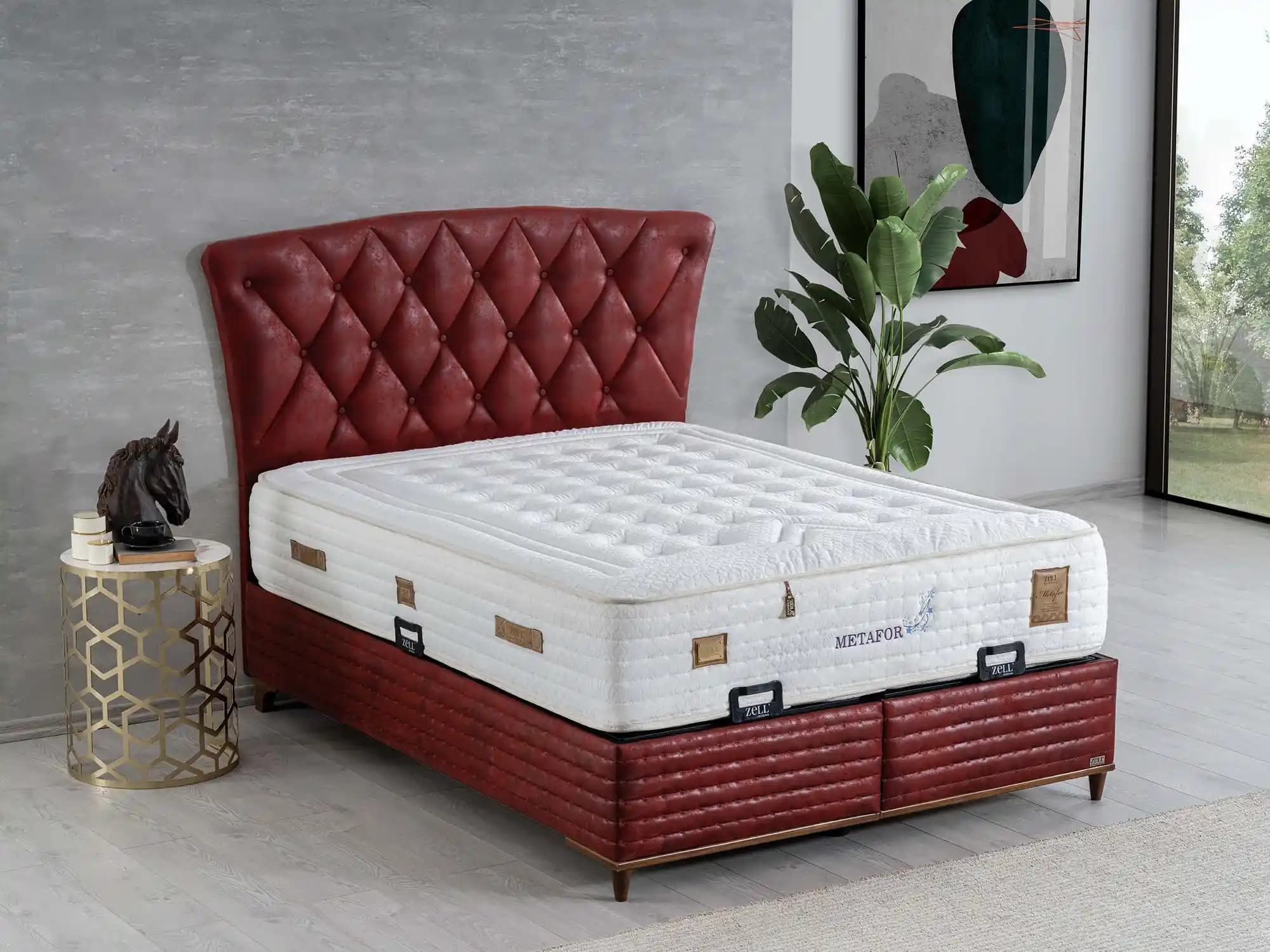 Room and Board ve Article Yatak ve Mobilya Markalarının Kalite ve Hizmet Karşılaştırması