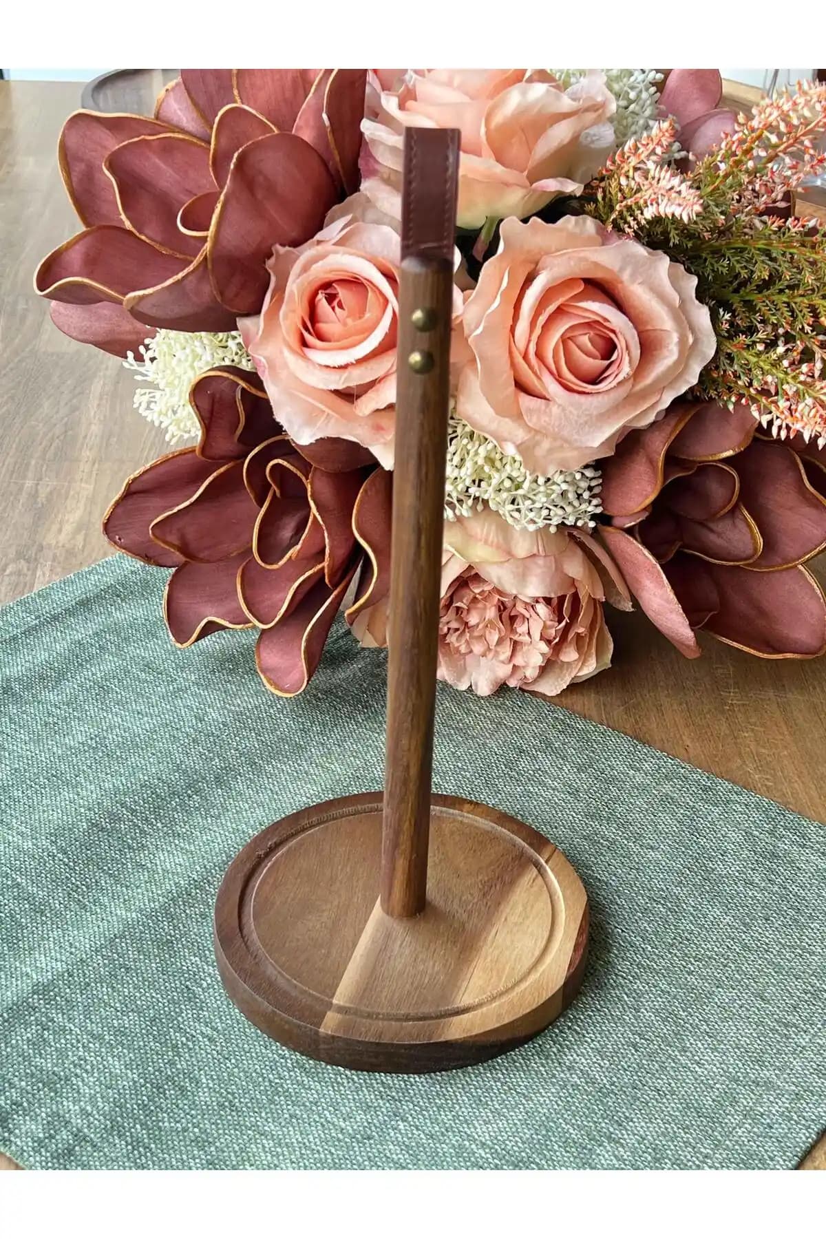 ROSSEV Natura Akasya Kağıt Havluluk: Doğal ve Şık Tasarım ile Mutfak Dekorasyonunuza Zarafet Katar