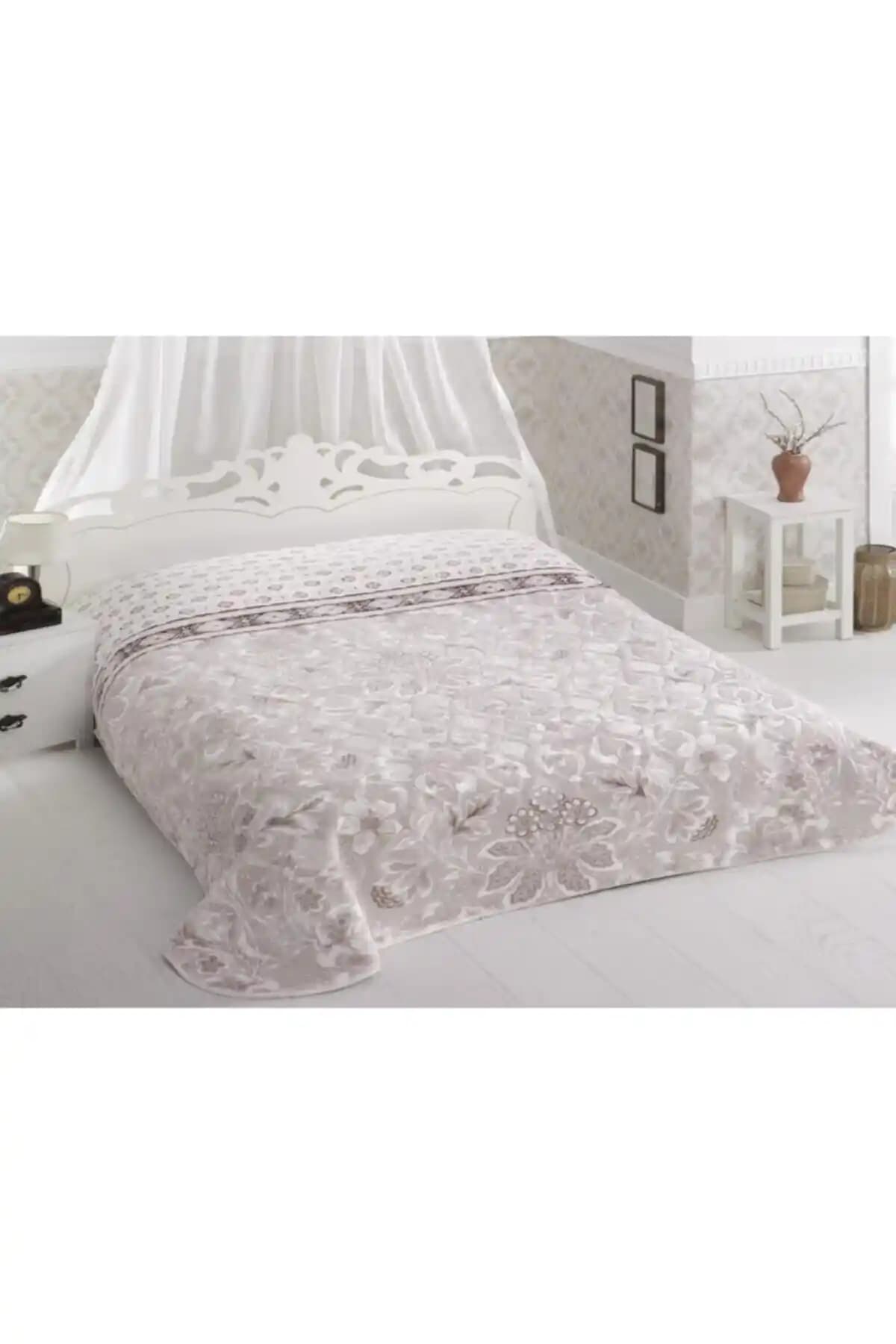 Sarar Çift Kişilik Battaniye Viyola Vizon: Yüksek Kalite ve Şıklık Bir Arada