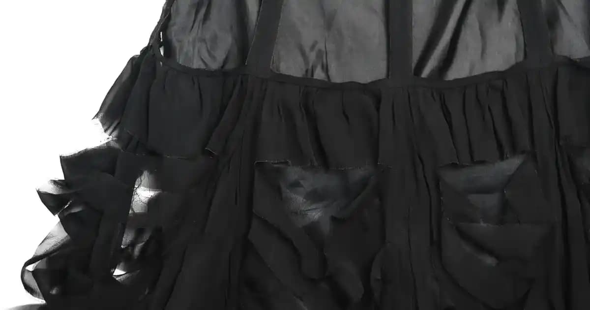 Transformer Table Uzatılabilir Yemek Masası: Küçük Alanlar İçin Fonksiyonel Mobilya Seçeneği