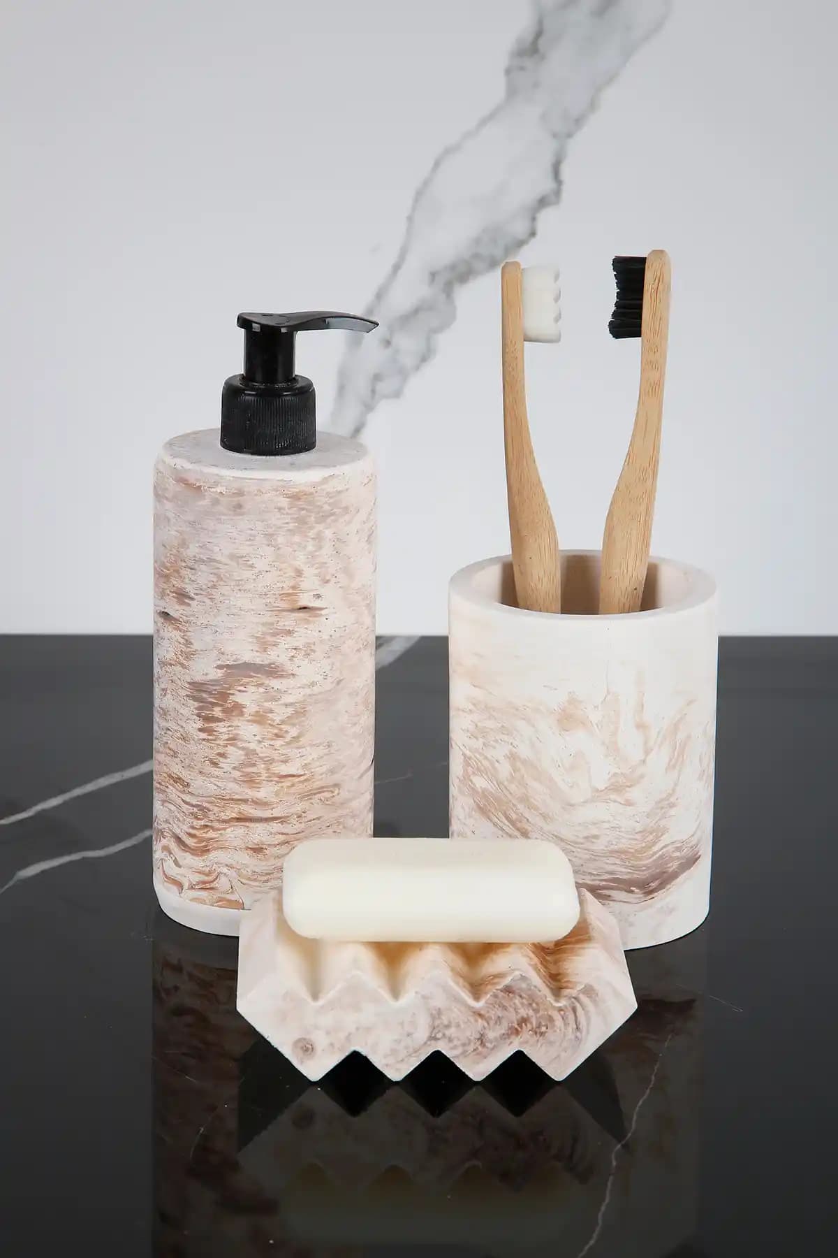 Betonmall 3 Parça Mermer Desenli Beton Banyo Seti Modern ve Dayanıklı Tasarım