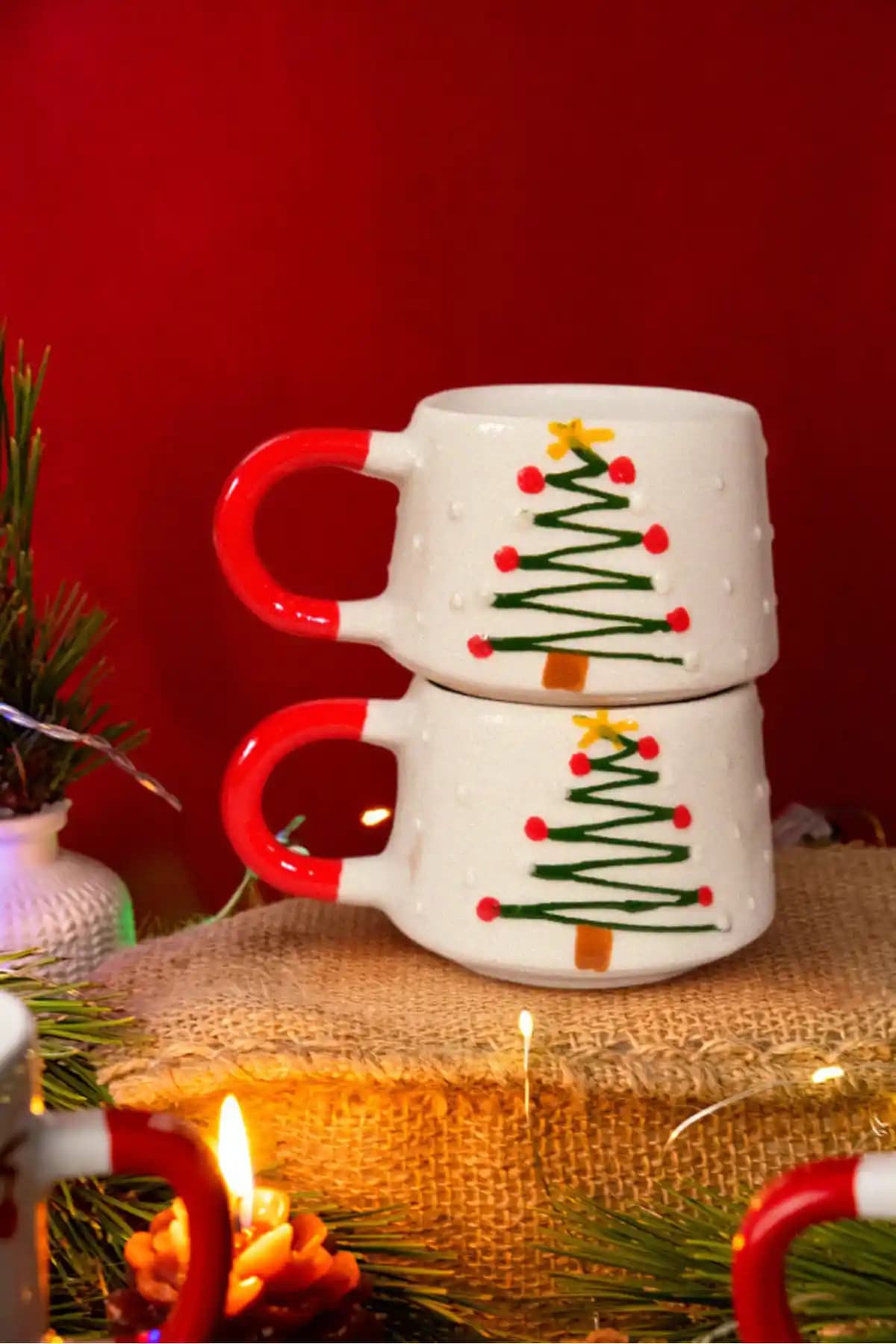 El Yapımı Yılbaşı Temalı Çiftli Seramik Kahve Kupası Şık ve Modern Tasarım