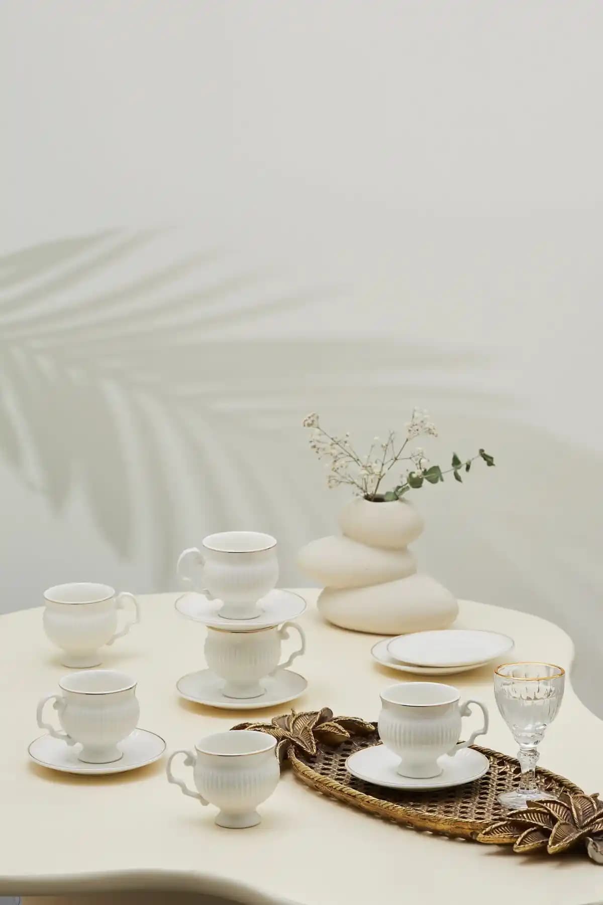 Karaca Malta 6 Kişilik Kahve Fincan Takımı Modern ve Dayanıklı Tasarımıyla