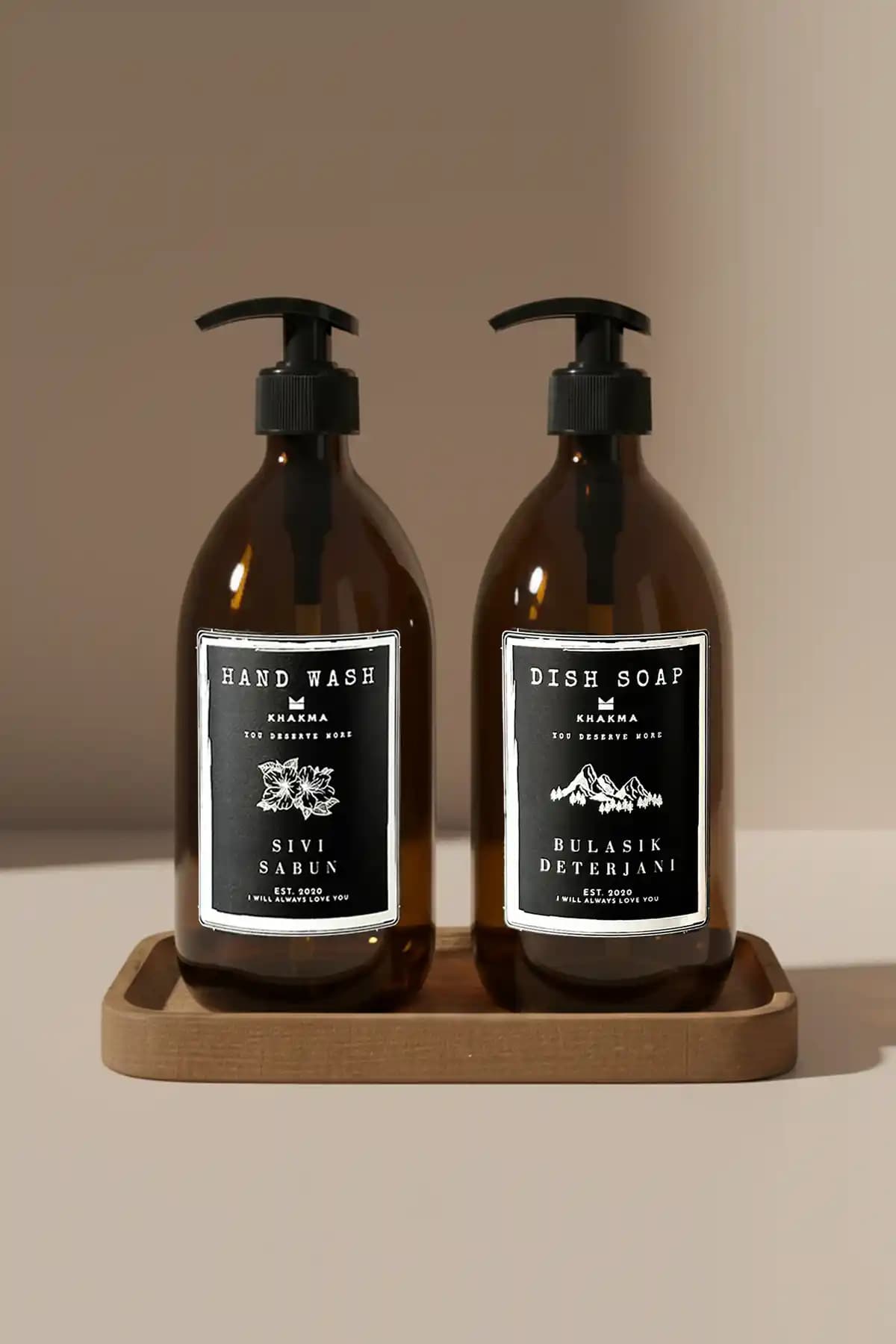 KHAKMA Ahşap Stantlı 2'li Sıvı Sabun Şişesi Estetik ve Fonksiyonellik Bir Arada