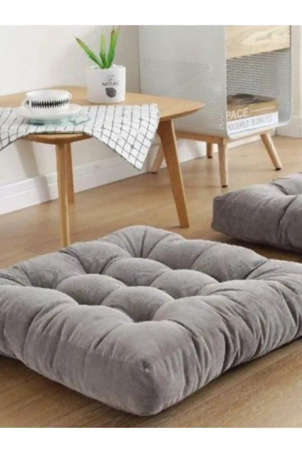 Lemeda Kare Yer Minderi: Modern Tasarım ve Konfor Sunan Şık Oturma Minderi