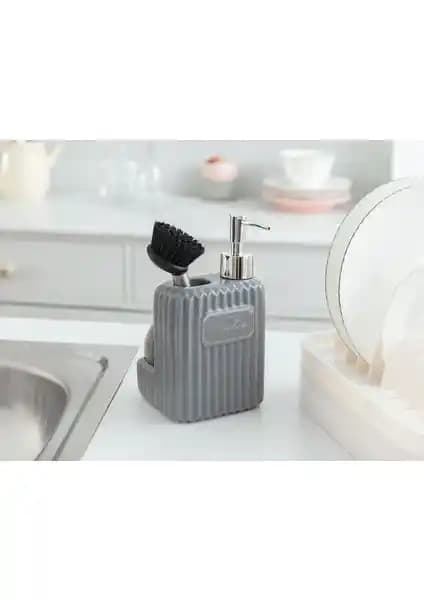 Madame Coco Freman Layer Fırçalı Sıvı Sabunluk: Estetik ve Fonksiyonellik Bir Arada