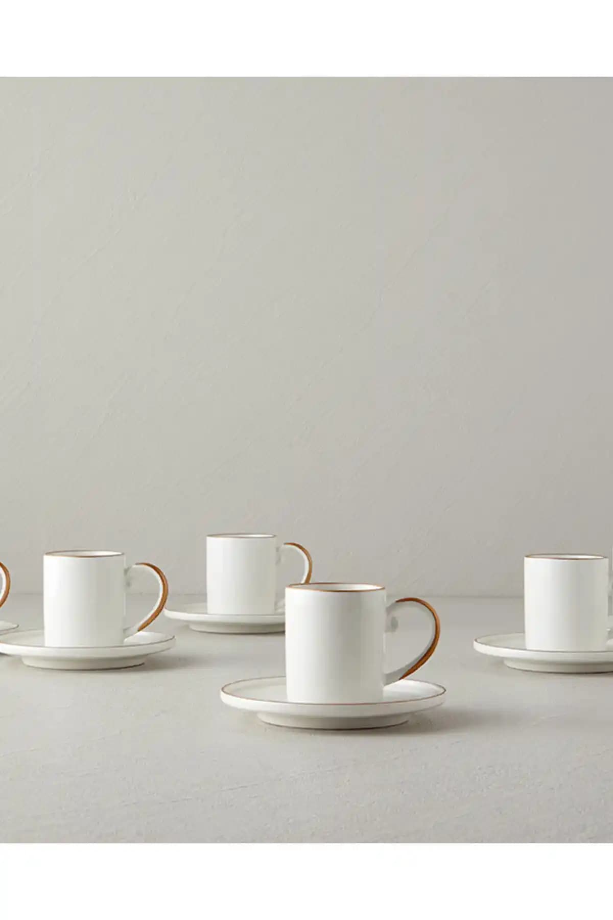 Marella Porselen Kahve Fincan Takımı: Şıklık ve Fonksiyonelliğin Zarif Buluşması