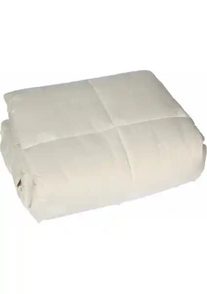 Özdilek Çift Kişilik Yün Yorgan: Doğal ve Konforlu Uyku İçin İdeal Seçenek