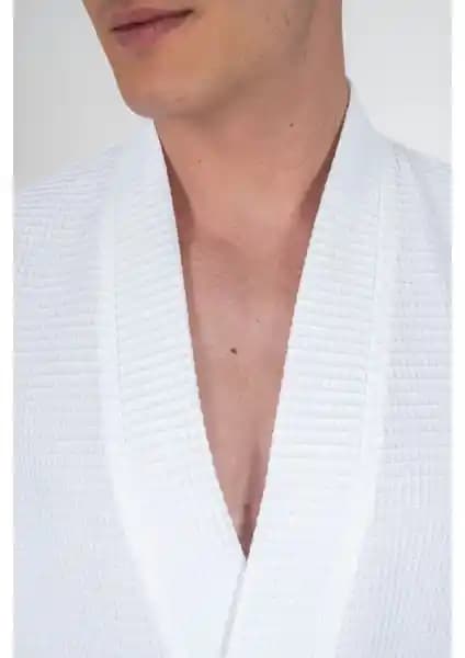 Varol Orfe Serisi Pike Otel Bornozu: Yüksek Kalite ve Şıklık Sunan Konforlu Tekstil Ürünü