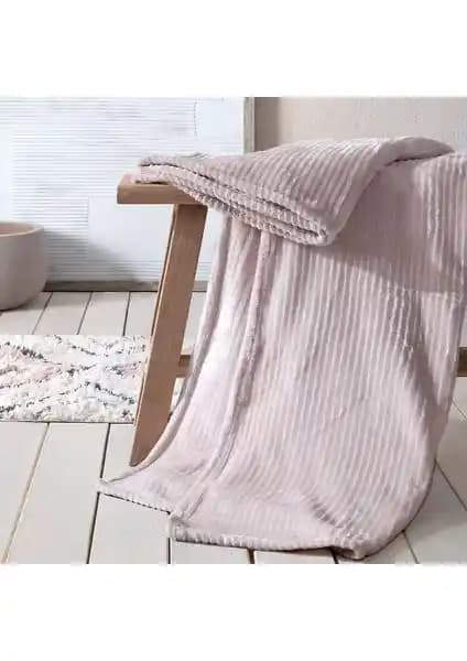 Yataş Adel Wellsoft TV Battaniyesi: Modern Tasarım ve Yüksek Konfor Sunan Hafif Battaniye