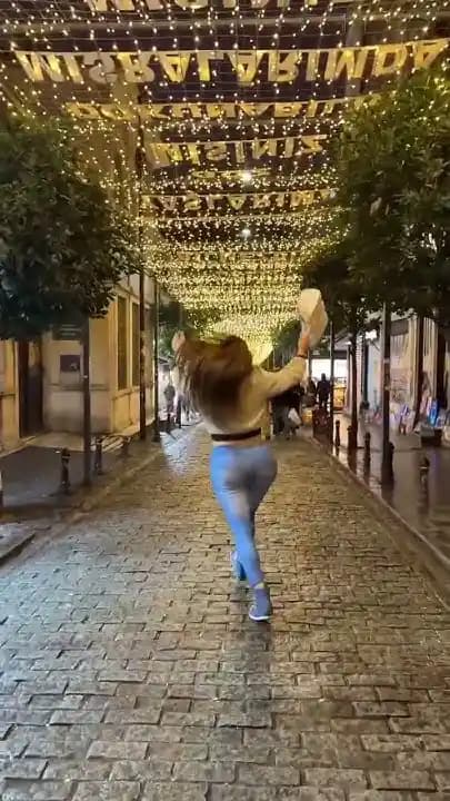 Afra Biblo ile Ev Dekorasyonunuza Zarif ve Anlamlı Bir Dokunuş Katın