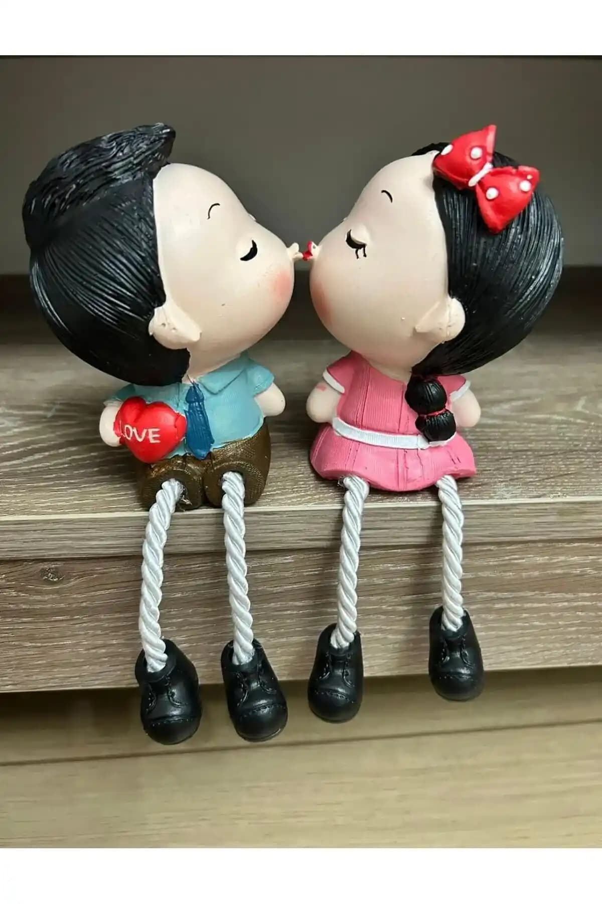 Ayağı Sallanan Biblo ile Ev ve Ofis Dekorasyonunu Canlandıran Şık Seçenekler