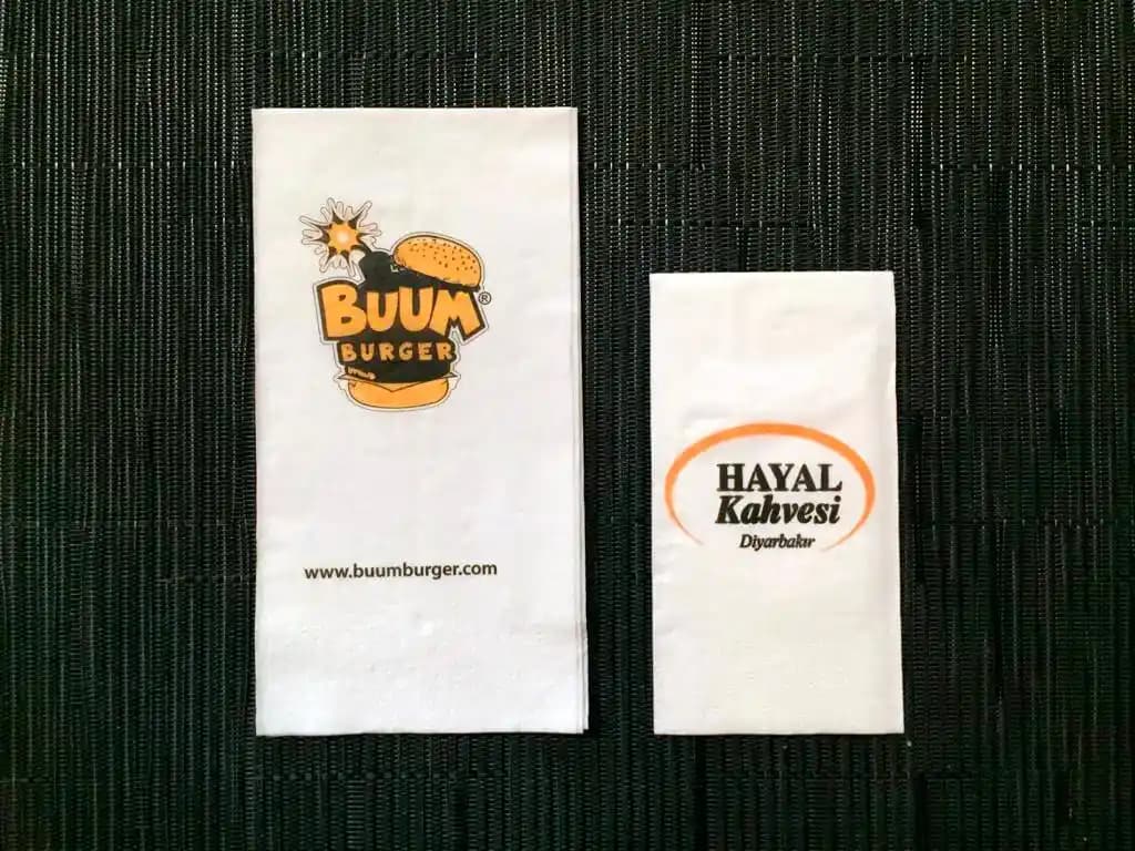 Bursa Baskılı Peçeteler: Dekorasyon ve Fonksiyonellik İçin Önemli Seçenekler