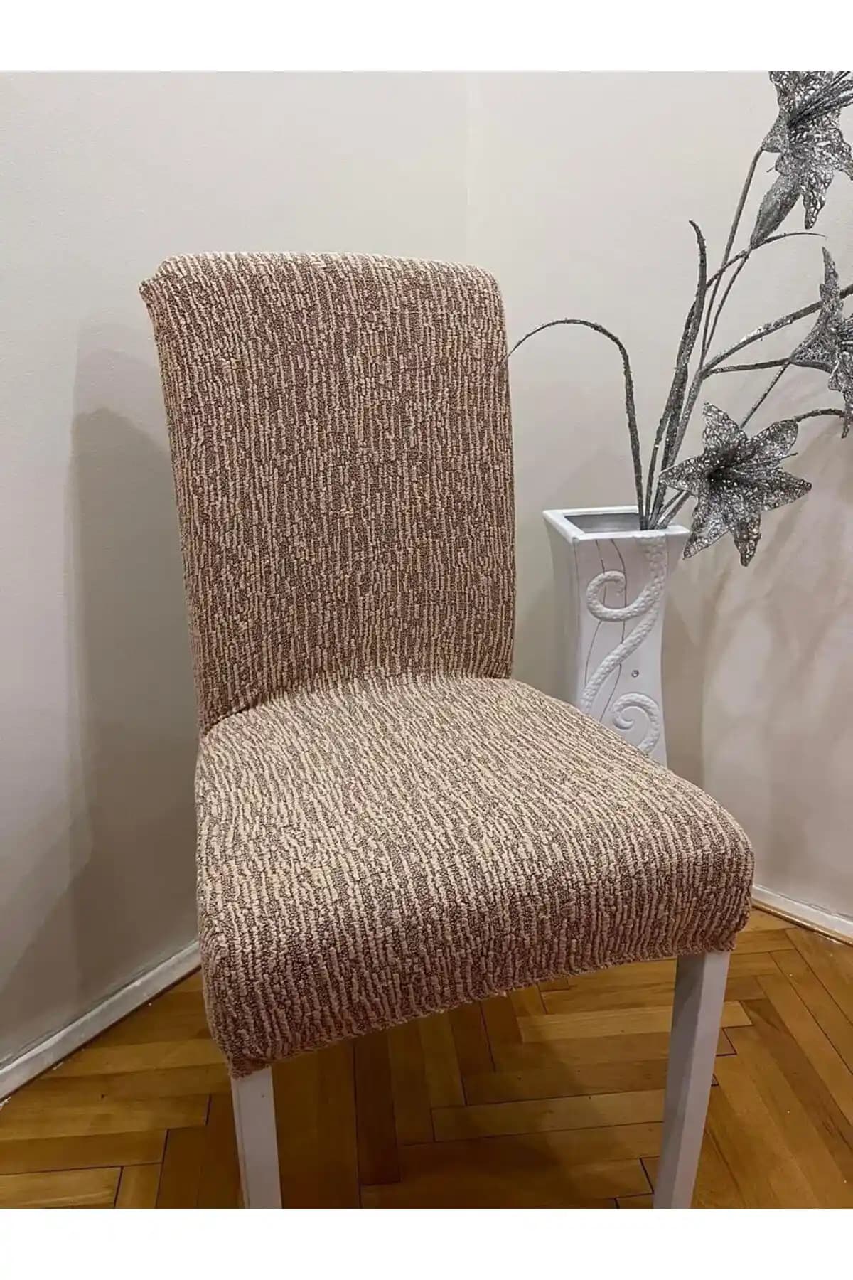 Dönen Sandalye Kılıfları: Estetik ve Fonksiyonelliği Bir Arada Sunan Pratik Çözümler
