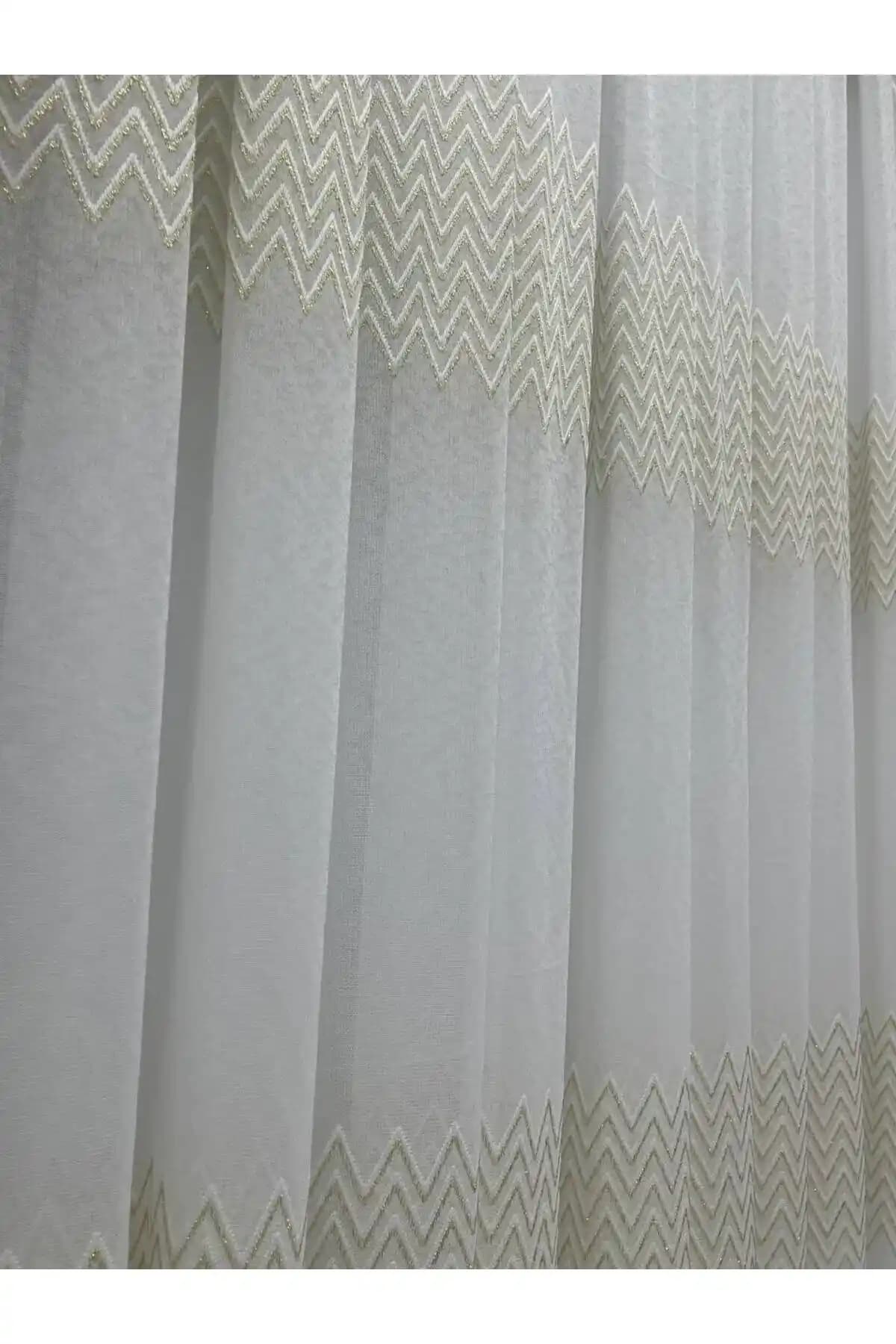 Farnaz İsminin Anlamı ve Kültürel Önemi Güzellik ve Işıltı Kavramlarıyla Açıklanıyor