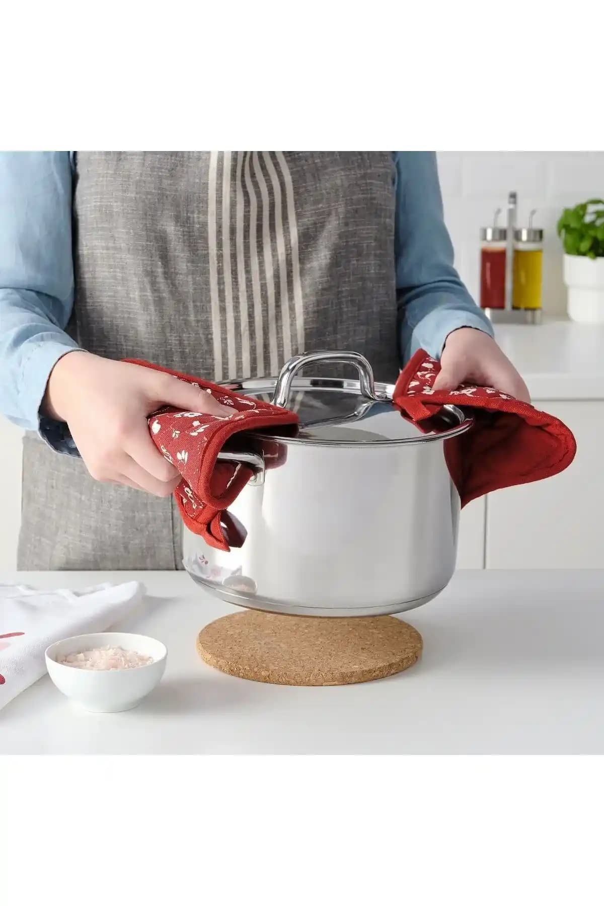 IKEA Fırın Tutacakları: Güvenli ve Estetik Mutfaklar İçin Uygun Seçenekler