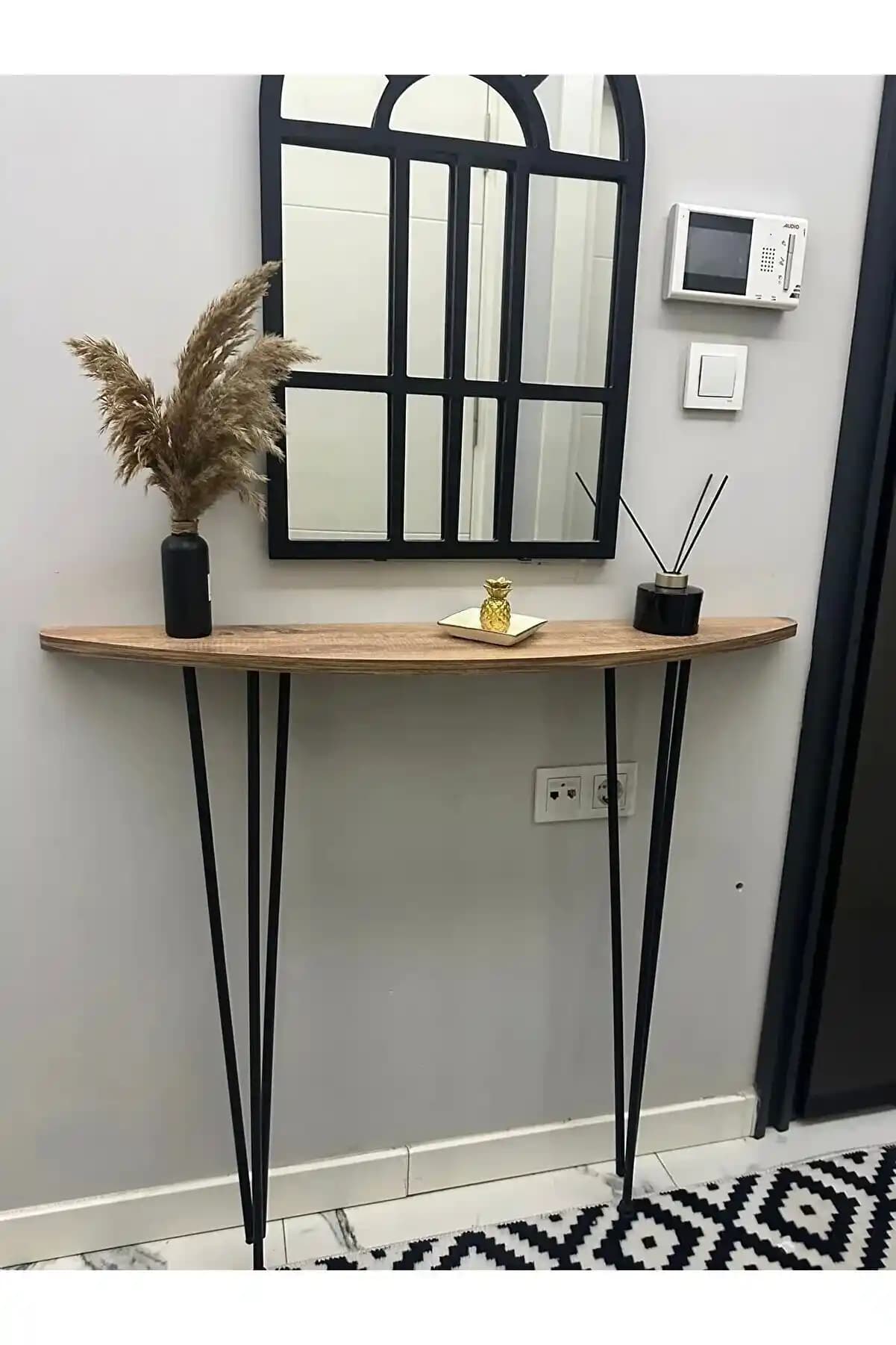 Yarım Ay Dresuarları: Estetik ve Fonksiyonelliği Bir Arada Sunan Modern Tasarımlar