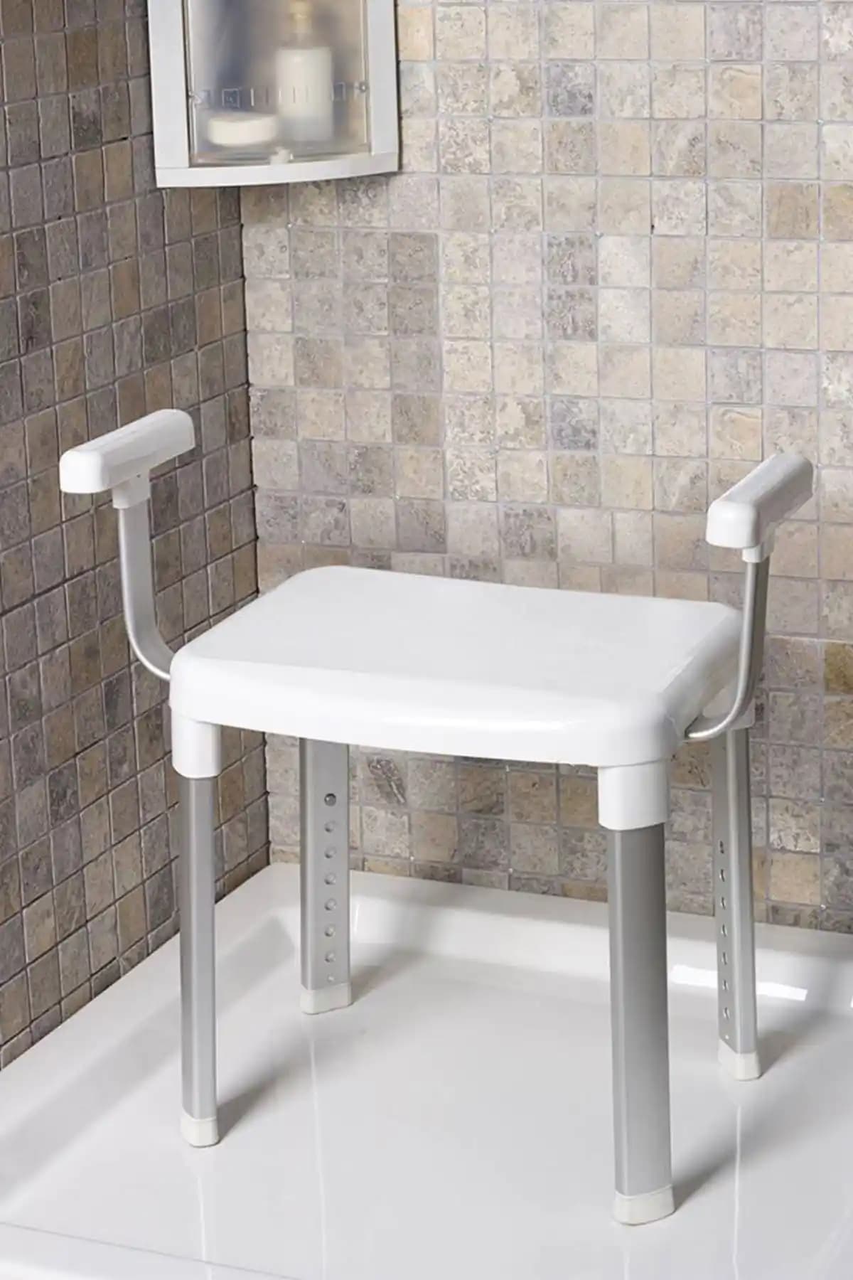 Prima Nova Cappadocia Banyo Sandalyesi ve Taburesi Karşılaştırması: Özellikler ve Kullanıcı Yorumları