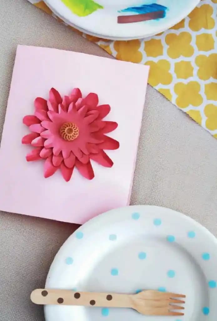 Anneler Günü Dekorasyon Fikirleri ve Anlamlı Süsleme Yöntemleri