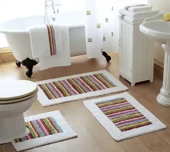 Banyo Dekorasyonunda Paspas Seçimi: İşlevsellik ve Estetiğin Buluşması