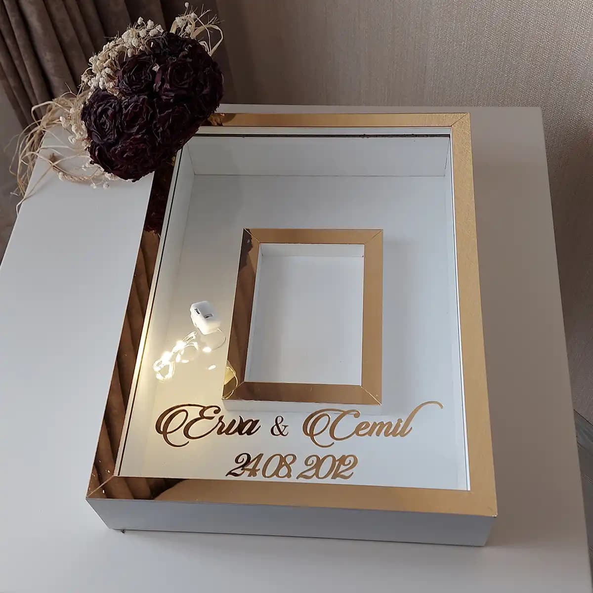 30x40 Fotoğraf Çerçevesi ile Dekorasyonda Şıklık ve Zarafet İpuçları ve Stil Önerileri